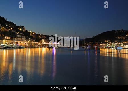 Looe Harbour de nuit, Cornwall Banque D'Images