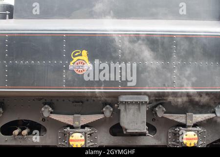 Sheringham, Norfolk, Royaume-Uni - SEPTEMBRE 14 2019 : logo British Railways sur le côté d'un train à vapeur Black BR Standard 4 76084 Banque D'Images