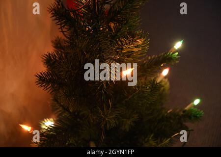 Copenhague, Danemark.,24 décembre 2018 /la veille de Noël avec des baptêmes légers treet présent dans les célébrations des baptêmes de la famille danoise.,(Photo..Francis Joseph Dean/Dean Pictures) Banque D'Images