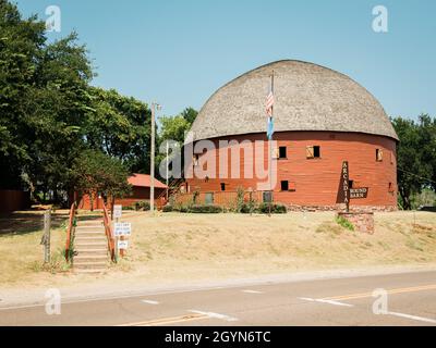 L'Arcadia Round Barn, sur la route 66 en Oklahoma Banque D'Images