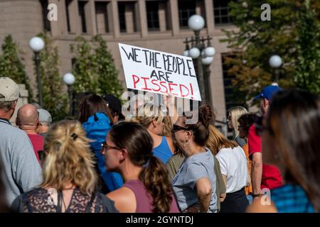 St. Paul, Minnesota.Arrêtez la manifestation du mandat.Manifestation pour mettre fin aux mandats et passeports relatifs aux vaccins.Mouvement anti-vaccin. Banque D'Images