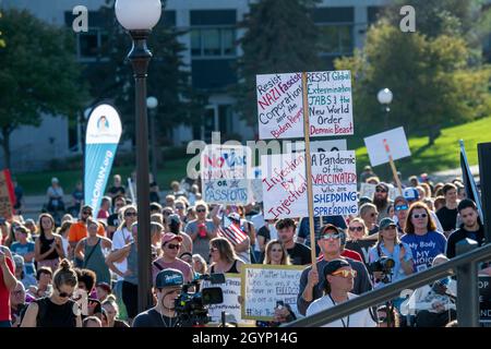 St. Paul, Minnesota.Arrêtez la manifestation du mandat.Manifestation pour mettre fin aux mandats et passeports relatifs aux vaccins.Mouvement anti-vaccin. Banque D'Images