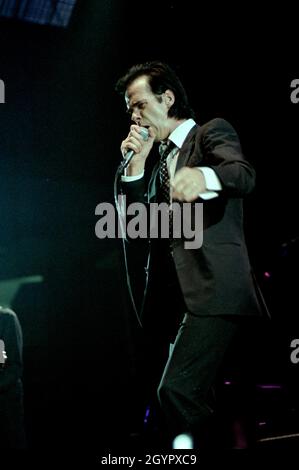 Milan Italie 2001-06-04: Nick Cave lors du concert au Palalido Banque D'Images