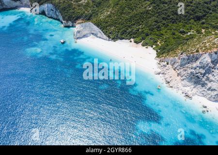 Plage isolée et cachée de Fteri dans l'île de Kefalonia, Grèce, Europe Banque D'Images