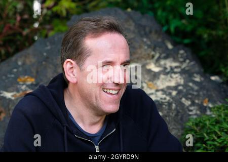 Cheltenham Literature Festival, Cheltenham, Royaume-Uni - samedi 9 octobre 2021 - Ben Miller acteur et auteur le deuxième jour du Festival - le Festival se déroule jusqu'au dimanche 17 octobre - les ventes de livres ont grimpé en flèche pendant la pandémie.Photo Steven May / Alamy Live News Banque D'Images