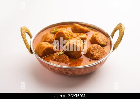 Besan Gatte Ki Sabzi ou Gatta Curry Recipe, menu rajasthani populaire pour le déjeuner ou le dîner Banque D'Images