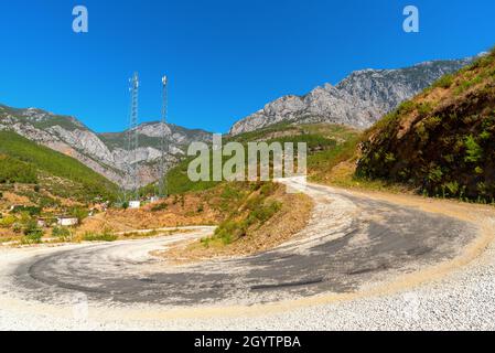 Ancienne route panoramique dans les montagnes du sud de la Turquie. Banque D'Images