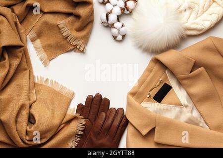 Vêtements chauds d'hiver d'automne.Espace de copie de la vue de dessus de la pose à plat Banque D'Images