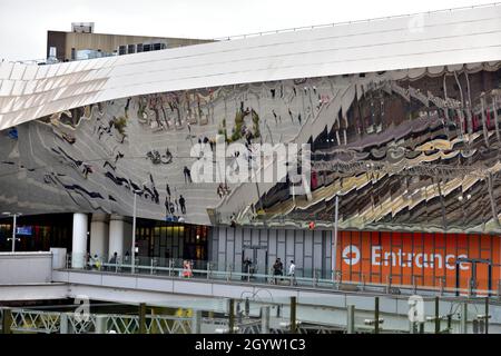 Entrée réfléchissante à la gare de Birmingham New Street Banque D'Images