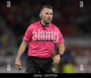 Arbitre Liam Moore en action pendant le jeu Banque D'Images