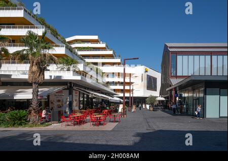 L'architecture contemporaine du quartier libération près de la Gare du Nord à Nice, France Banque D'Images