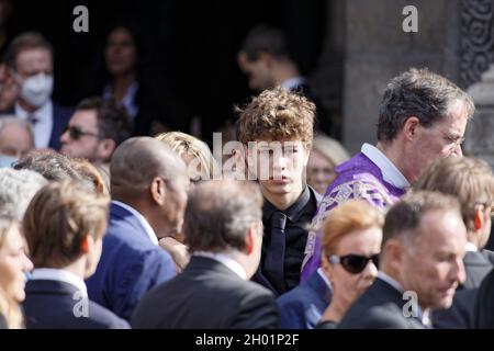 Paris, France.6 octobre 2021.Messe funéraire organisée à l'église Saint-Germain-des-Prés à Paris en hommage à Bernard Tapie le 6 octobre 2021. Banque D'Images