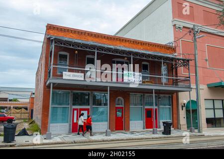 Bâtiment commercial historique au 1516 E 8th Avenue dans le quartier historique de Ybor City à Tampa, Floride FL, États-Unis. Banque D'Images