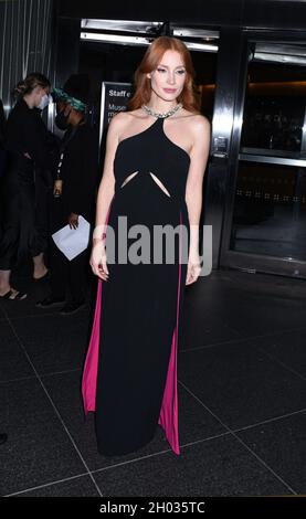 New York, États-Unis.10 octobre 2021.Jessica Chastain arrive pour une projection spéciale de scènes d'Un mariage au Musée d'Art moderne le 10 octobre 2021 à New York, NY, Etats-Unis.Photo par MM/ABACAPRESS.COM Credit: Abaca Press/Alay Live News Banque D'Images