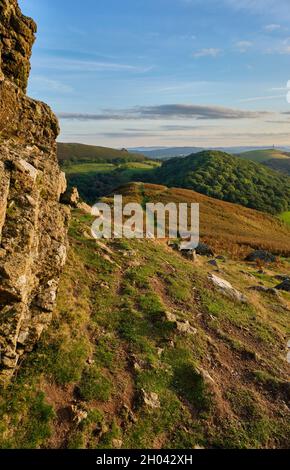 La Pierre de Gaer, Helmeth Hill et Hazler Hill vus de Three Fingers Rock, Caer Caradoc, Church Stretton, Shropshire Banque D'Images