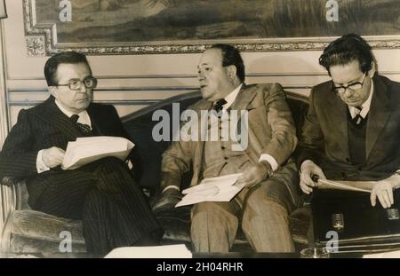 Les politiciens italiens Giulio Andreotti (à gauche), Remo Gaspari et Flaminio Piccoli (à droite) du Parti démocrate-chrétien du DC, années 1970 Banque D'Images