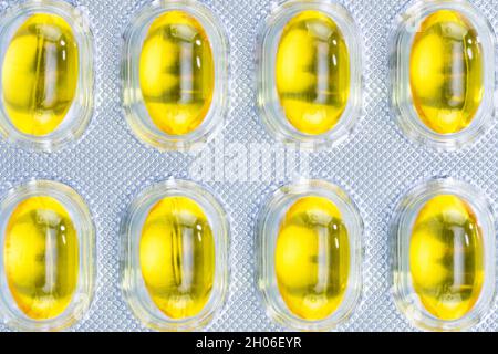 Capsules Omega 3 de Fish Oil en blister. Banque D'Images