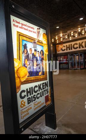 Panneau « Chicken & biscuits » au Circle in the Square Theatre, New York City, États-Unis Banque D'Images