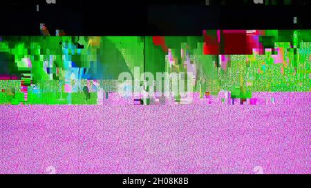 Effet de distorsion du bruit statique du téléviseur : signal vidéo numérique sur un téléviseur LCD moderne pendant la transmission en direct Banque D'Images