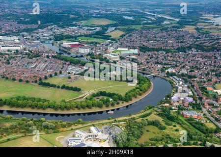 Image aérienne de la rivière Trent à Nottingham, dans le Nottinghamshire, Angleterre, Royaume-Uni Banque D'Images