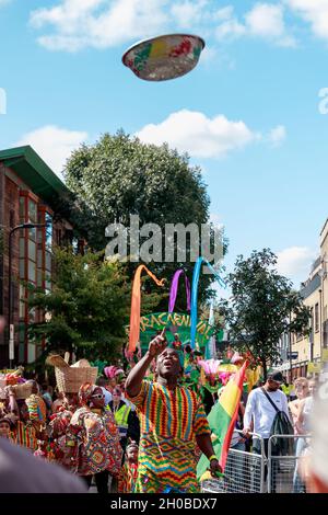 LONDRES, ROYAUME-UNI - 08 septembre 2019 : un cliché vertical du Hackney Carnival 2019, Londres, Royaume-Uni. Banque D'Images