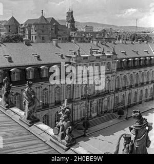 Blick vom neuen Zum Alten Schloss à Stuttgart, Deutschland 1930er Jahre. Vue à partir de la nouvelle de l'ancien château à Stuttgart, Allemagne 1930. Banque D'Images