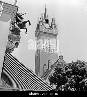 Der Stadtturm auf dem im Herzen von 91564 Straubing, Deutschland 1930 er Jahre. La tour Stadtturm Straubing en plein cœur de la ville de Straubing, Allemagne 1930. Banque D'Images