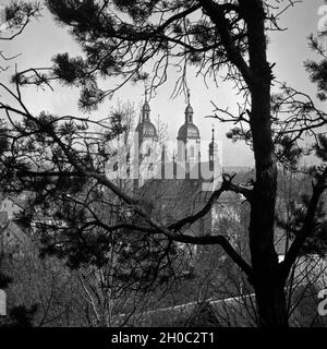 Die Wallfahrtsbasilika à Gößweinstein in der Fränkischen Schweiz, Deutschland 1930 er Jahre. Basilique de pèlerinage au village Goessweinstein à la Suisse franconienne, Allemagne 1930. Banque D'Images