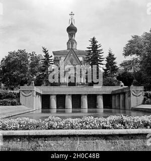 Schaubek Die Kapelle auf der Mathildenhöhe de Darmstadt, Deutschland 1930 er Jahre. Chapelle russe à hauteurs Mathildenhoehe à Darmstadt, Allemagne 1930. Banque D'Images