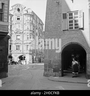 Jugendstilhaus in der Innenstadt à Innsbruck en Autriche, Deutschland 1930 er Jahre. Bâtiment de style Art nouveau à la ville d'Innsbruck en Autriche, l'Allemagne des années 1930. Banque D'Images