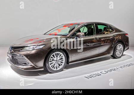 La voiture hybride Toyota Camry a été présentée au salon de l'automobile de Paris.Paris, France - 2 octobre 2018. Banque D'Images