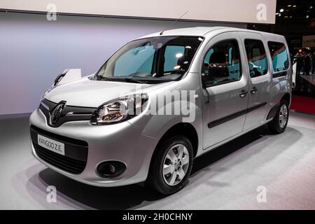Véhicule électrique Renault Kangoo Z.E. présenté au salon de l'automobile de Paris.Paris, France - 2 octobre 2018. Banque D'Images