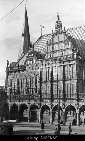 Spaziergang durch die Hansestadt Bremen, Deutschland 1930er Jahre.Promenade dans la vieille ville de Brême, Allemagne des années 1930. Banque D'Images