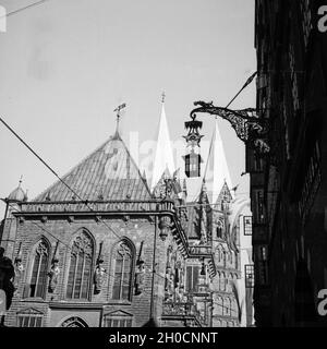 Spaziergang durch die Hansestadt Bremen, Deutschland 1930er Jahre.Promenade dans la vieille ville de Brême, Allemagne des années 1930. Banque D'Images