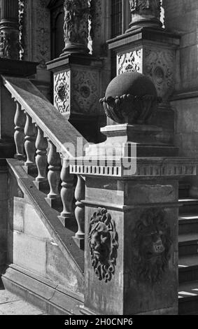 Spaziergang durch die Hansestadt Bremen, Deutschland 1930er Jahre.Promenade dans la vieille ville de Brême, Allemagne des années 1930. Banque D'Images