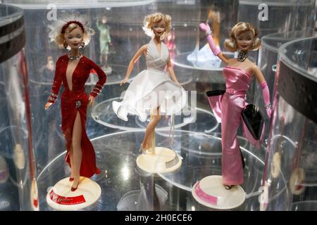 Barbie comme Marilyn Monroe, Barbie l'exposition d'icône au musée de Mudec à Milan, Italie Banque D'Images