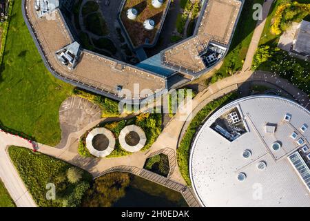 UNIVERSITY OF YORK, YORK, ROYAUME-UNI - 11 OCTOBRE 2021.Vue aérienne des bâtiments et des dortoirs du Campus East de l'Université de York Banque D'Images