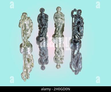 pièces d'échecs avec réflexions Banque D'Images