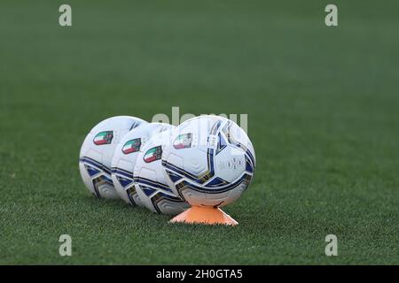 Monza, Italie.12 octobre 2021.Match officiel de Matchball lors du match de football européen des moins de 21 ans de l'UEFA entre l'Italie U21 et la Suède U21 au stade U-Power, Monza, Italie, le 12 octobre 2021 crédit : Independent photo Agency/Alay Live News Banque D'Images