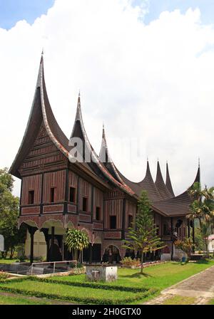 Le Centre de documentation et d'information sur la culture de Minangkabau à Padang Panjang, Sumatra Ouest, Indonésie. Banque D'Images