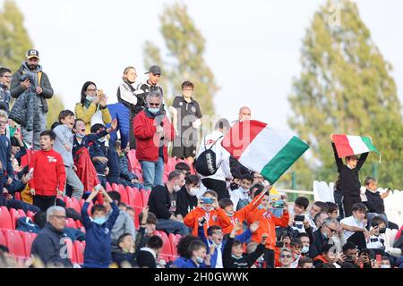 Monza, Italie.12 octobre 2021.U21 Italie supporters lors du match de football européen des moins de 21 ans de l'UEFA entre l'Italie U21 et la Suède U21 au stade U-Power, Monza, Italie le 12 octobre 2021 crédit: Independent photo Agency/Alay Live News Banque D'Images