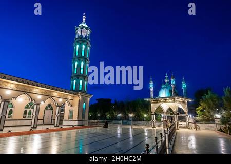 Grande mosquée Azno Mina la nuit, Kandahar, Afghanistan Banque D'Images