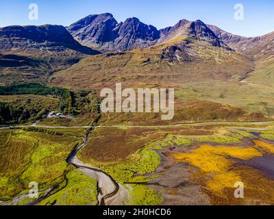 Antenne de la crête noire de Cuillin, île de Skye, Elgol, Écosse, Royaume-Uni Banque D'Images