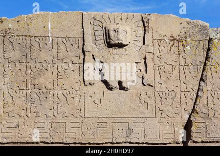 Porte du soleil, ruines de Tiwanaku, également Tiahuanaco de la période pré-inca, site du patrimoine mondial de l'UNESCO, département de la Paz, Bolivie Banque D'Images