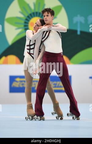 ANA LUISA MONTEIRO WALGODE - PEDRO MONTEIRO WALGODE, Portugal, en couple de danse senior - danse libre aux Championnats du monde de patinage artistique 2021 à l'arène Polideportivo SND, le 09 octobre 2021 à Asunci, Paraguay.Credit: Raniero Corbelletti/AFLO/Alay Live News Banque D'Images