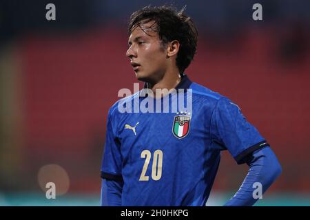 Monza, Italie.12 octobre 2021.Emanuel Vignato, d'Italie, lors du match de qualification des moins de 21 ans de l'UEFA au Stadio Brianteo, Monza.Crédit photo à lire: Jonathan Moscrop/Sportimage crédit: Sportimage/Alay Live News Banque D'Images