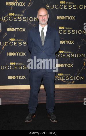 New York, États-Unis.12 octobre 2021.Jesse Armstrong participe à la première saison 3 de la « concession » d'HBO au Musée américain d'histoire naturelle de New York, NY, le 12 octobre 2021.(Photo par Anthony Behar/Sipa USA) crédit: SIPA USA/Alay Live News Banque D'Images