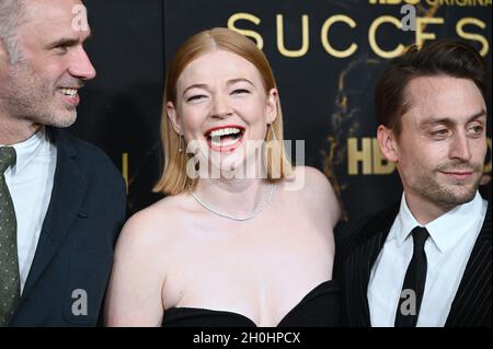 New York, États-Unis.12 octobre 2021.Jesse Armstrong, Sarah Snook et Kieran Culkin assistent à la première saison 3 de la « concession » d'HBO au Musée américain d'histoire naturelle de New York, NY, le 12 octobre 2021.(Photo par Anthony Behar/Sipa USA) crédit: SIPA USA/Alay Live News Banque D'Images