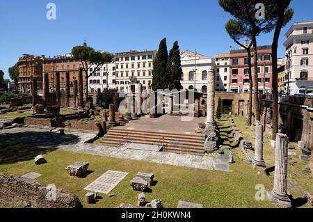 Italie, Rome, zone Sacra de Largo di Torre Argentina, temple de Juturna (3e siècle av. J.-C.) Banque D'Images