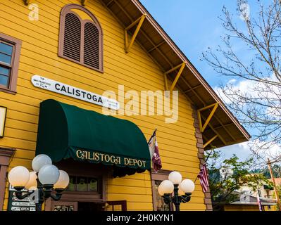 Le dépôt de chemin de fer de Calistoga dans le centre-ville de Calistoga, Californie, États-Unis Banque D'Images